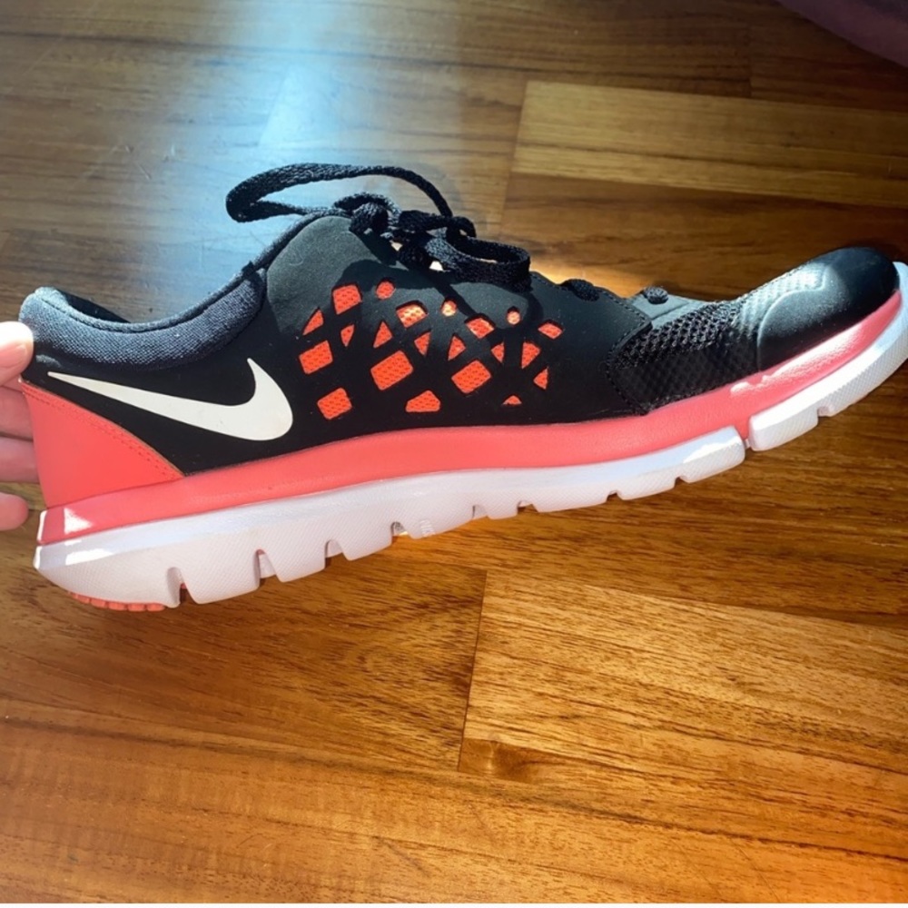 Nike Flex—8.5